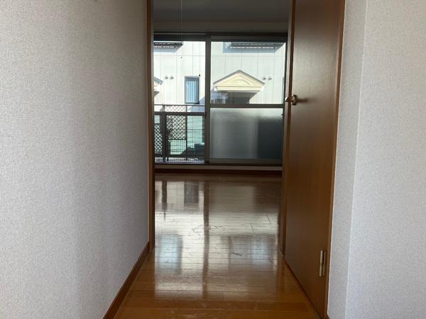 シャトル孝（野洲市行畑2丁目）