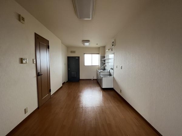 イワタハイツ　野洲市北野1丁目