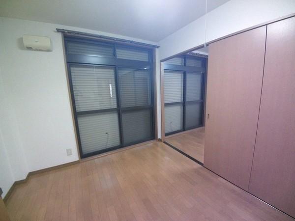 ロザージュ２　野洲市行畑