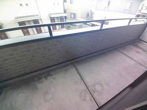 ロザージュ２　野洲市行畑