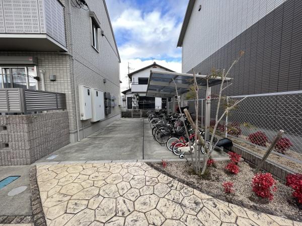 ロック・ベイレーク　（守山市播磨田町）