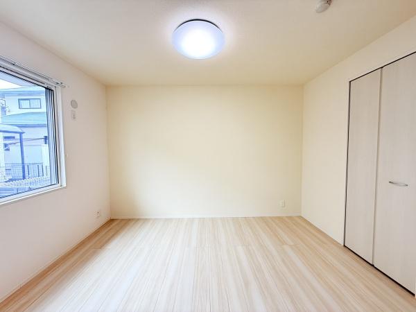 インヴィート（守山市二町町）
