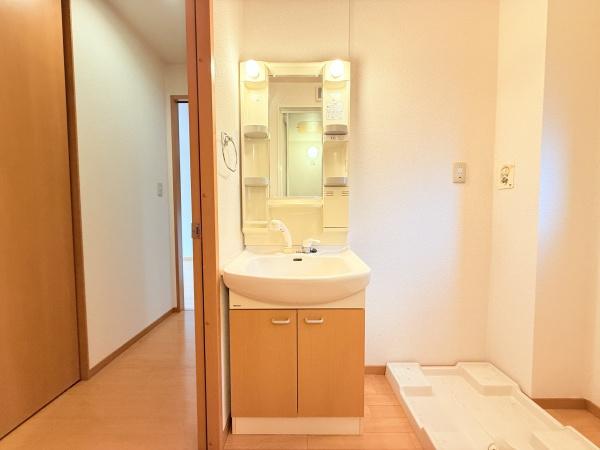 ビンゲンA　守山市勝部1丁目