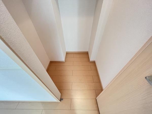 フォレスト　フジ　（野洲市小篠原）