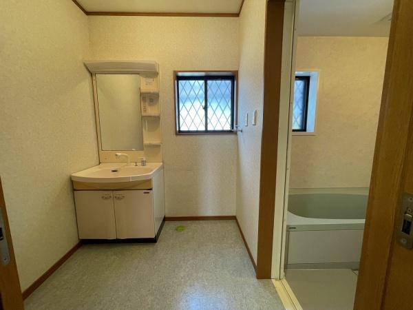 野洲市行畑1丁目貸家