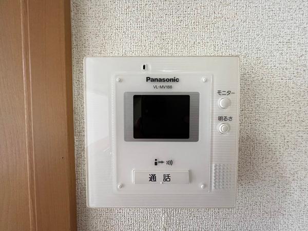 コンフォート　フジ（野洲市小篠原）