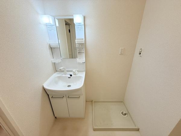 ウォーター・リリー　守山市伊勢町