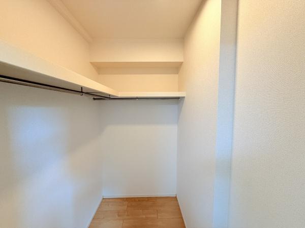 ネオ・レジデンス　守山市立入町