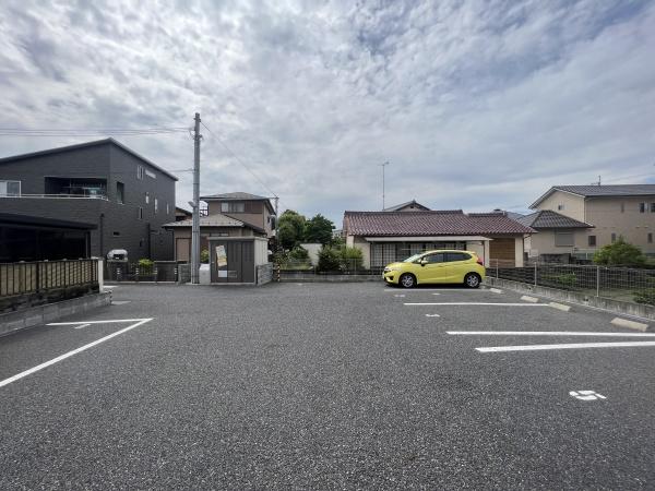 アスニール　（守山市小島町）