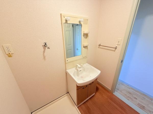 グレース　ほしかＡ棟　守山市欲賀町