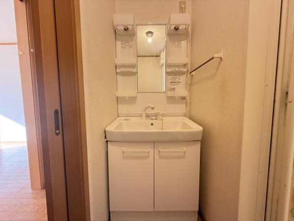 ブリヤンブリーズ１　守山市浮気町