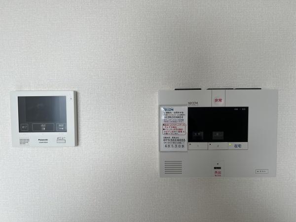 ホワイトクレイン野洲　（野洲市妙光寺）