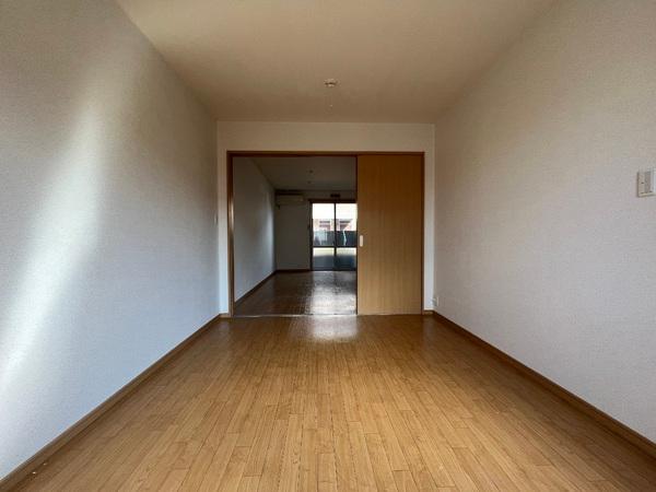 クレアモントハイツ　Ｂ棟　野洲市行畑