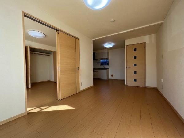 リバティ栄　野洲市栄