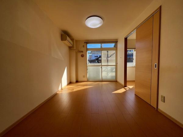 リバティ栄　野洲市栄