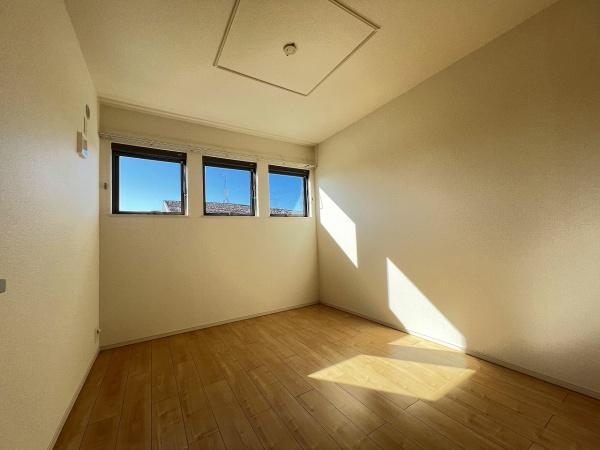アーバンクラール2　野洲市市三宅