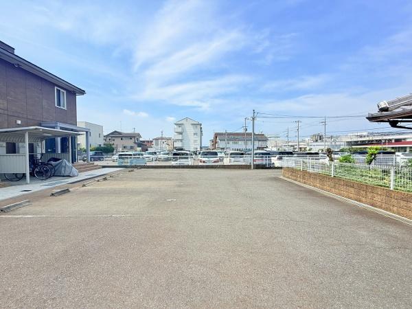 セジュールローズコート　守山市古高町
