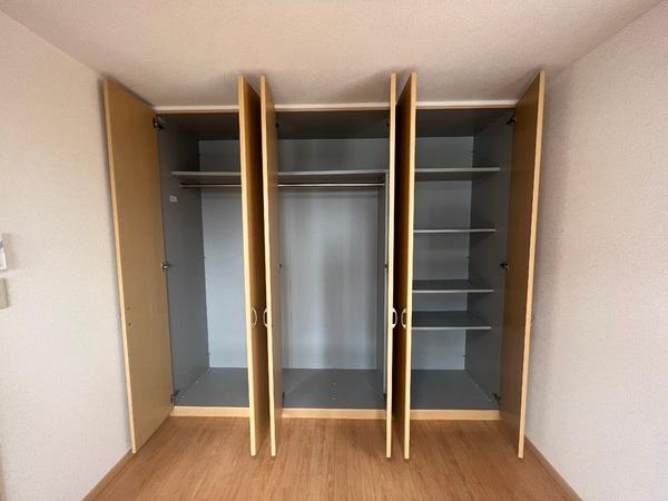 サン・クレール２　守山市金森町