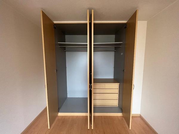 サン・クレール２　守山市金森町