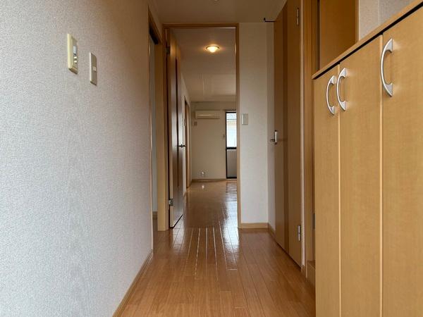 サン・クレール２　守山市金森町