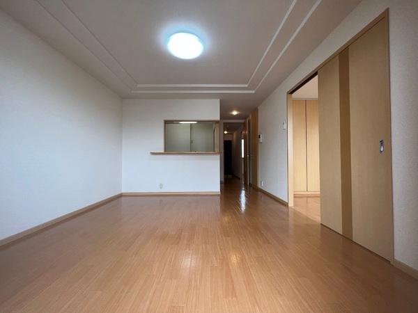 サン・クレール２　守山市金森町