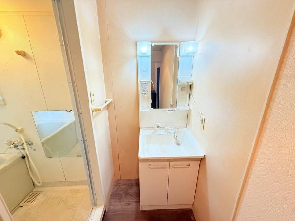 フレマリール林　守山市守山6丁目