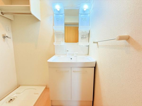 アーバンクラール2　野洲市市三宅