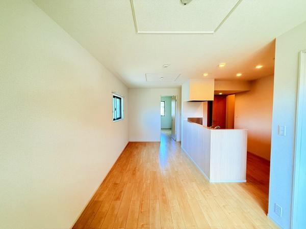 アーバンクラール2　野洲市市三宅