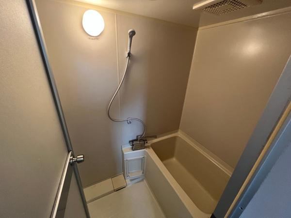 シャトーアルバ　野洲市市三宅