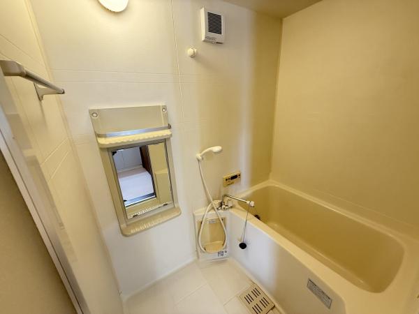 アドラブール東浦　野洲市市三宅