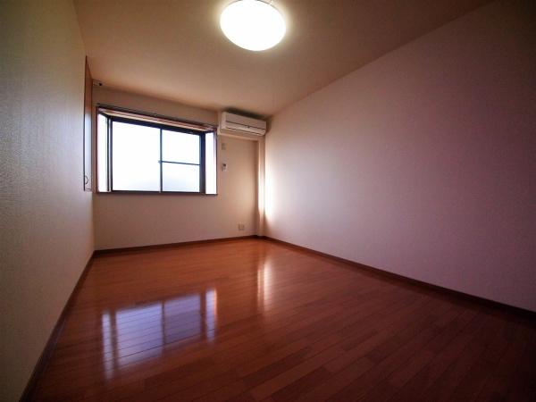 ハミングバード　野洲市吉地
