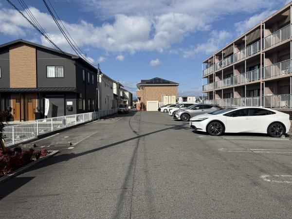 グレイス　リバー　守山市伊勢町