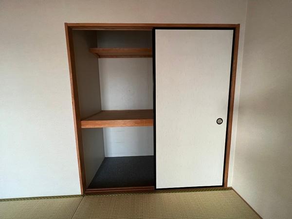 シャトーアルバ2　栗東市市三宅