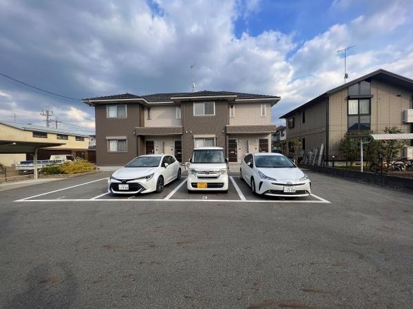 ジーワンコート　守山市二町町