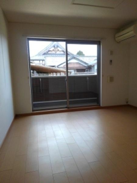 ルミエール　日野　１