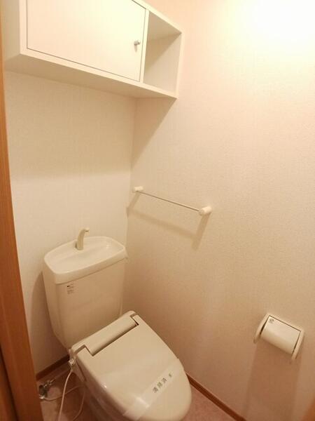 カ－サ　モデルノ