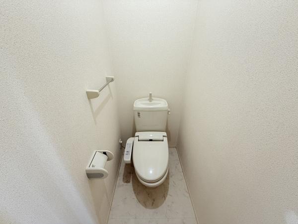 ウォーター・リリー　守山市伊勢町
