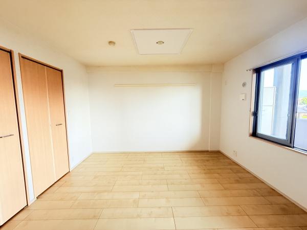 ラ　プレミエ－ル　エトワ－ル　栗東市手原