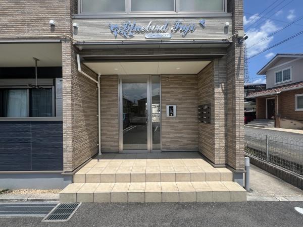 Bluebird　Fuji　野洲市小篠原