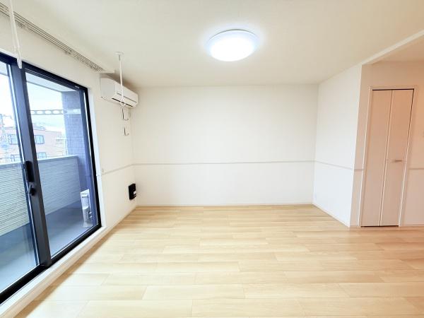 シャルマンフルール１　守山市伊勢町