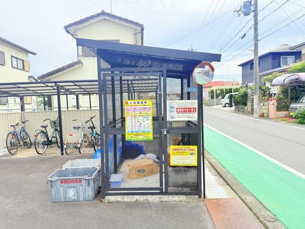 サンハイム伊勢Ｃ棟　守山市伊勢町