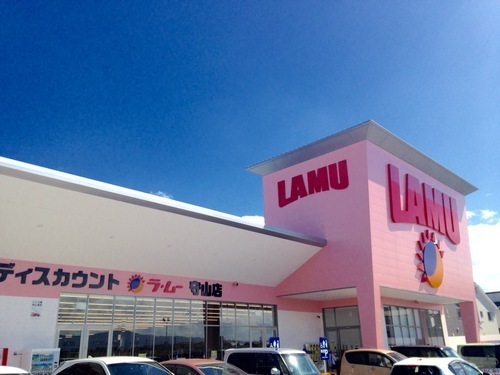 グランシャリオ 守山市播磨田町(ラ・ムー守山店)