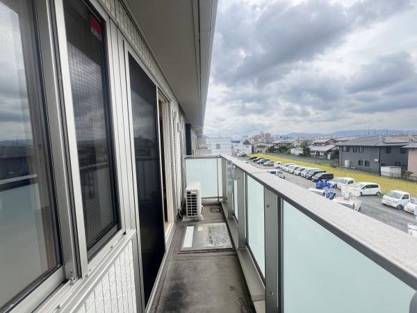 グランシャリオ 守山市播磨田町(バルコニー)