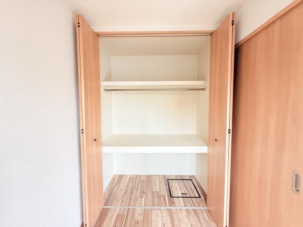 メゾン ド プルミエールB棟 野洲市市三宅(収納)