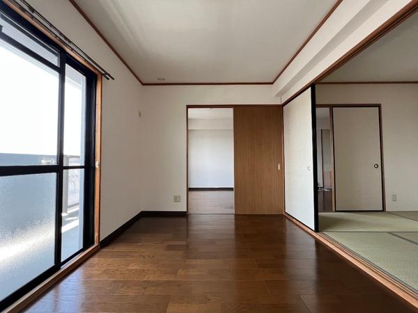 フォルクス淡海 (野洲市市三宅)(リビング)