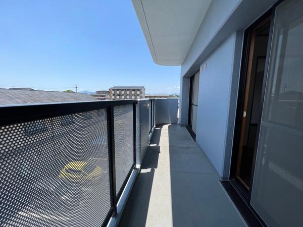 フォルクス淡海 (野洲市市三宅)(バルコニー)
