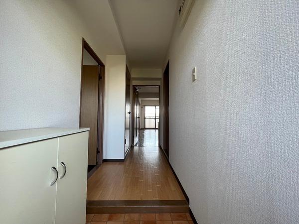 フォルクス淡海 (野洲市市三宅)(玄関)