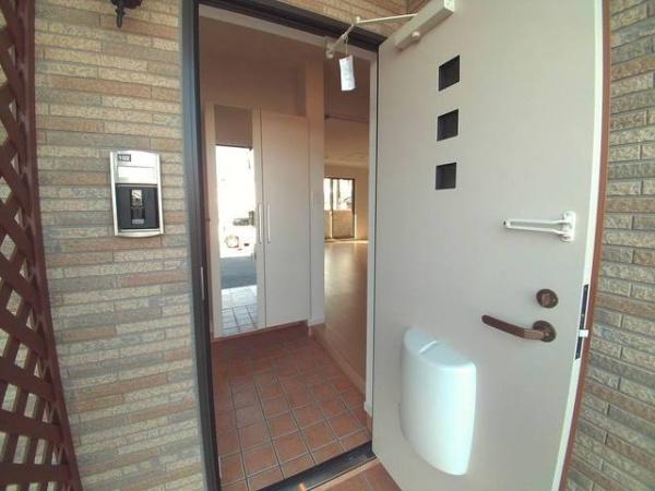 ディアコート野洲 野洲市久野部(玄関)