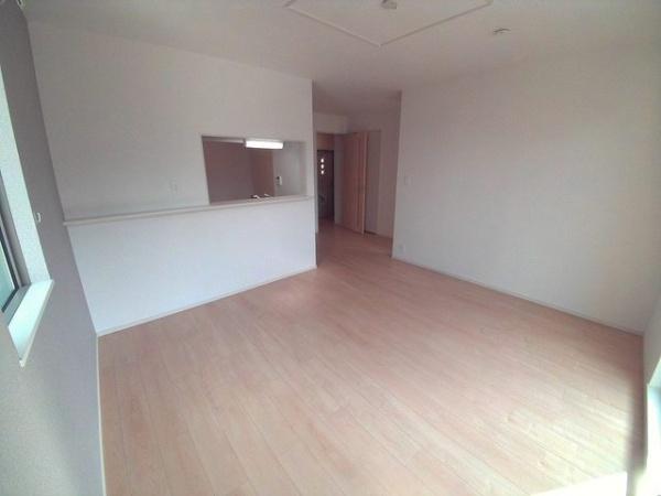 ディアコート野洲 野洲市久野部(リビング)