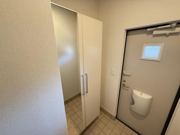 グリエラ３番館　守山市大門町